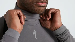 Men's Seamless Roll Neck Long Sleeve Base Layer